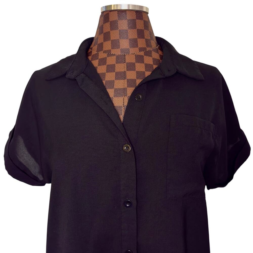 Dreimp Womens Black Button Down Shirt Size Medium Preppy Minimalist Classic